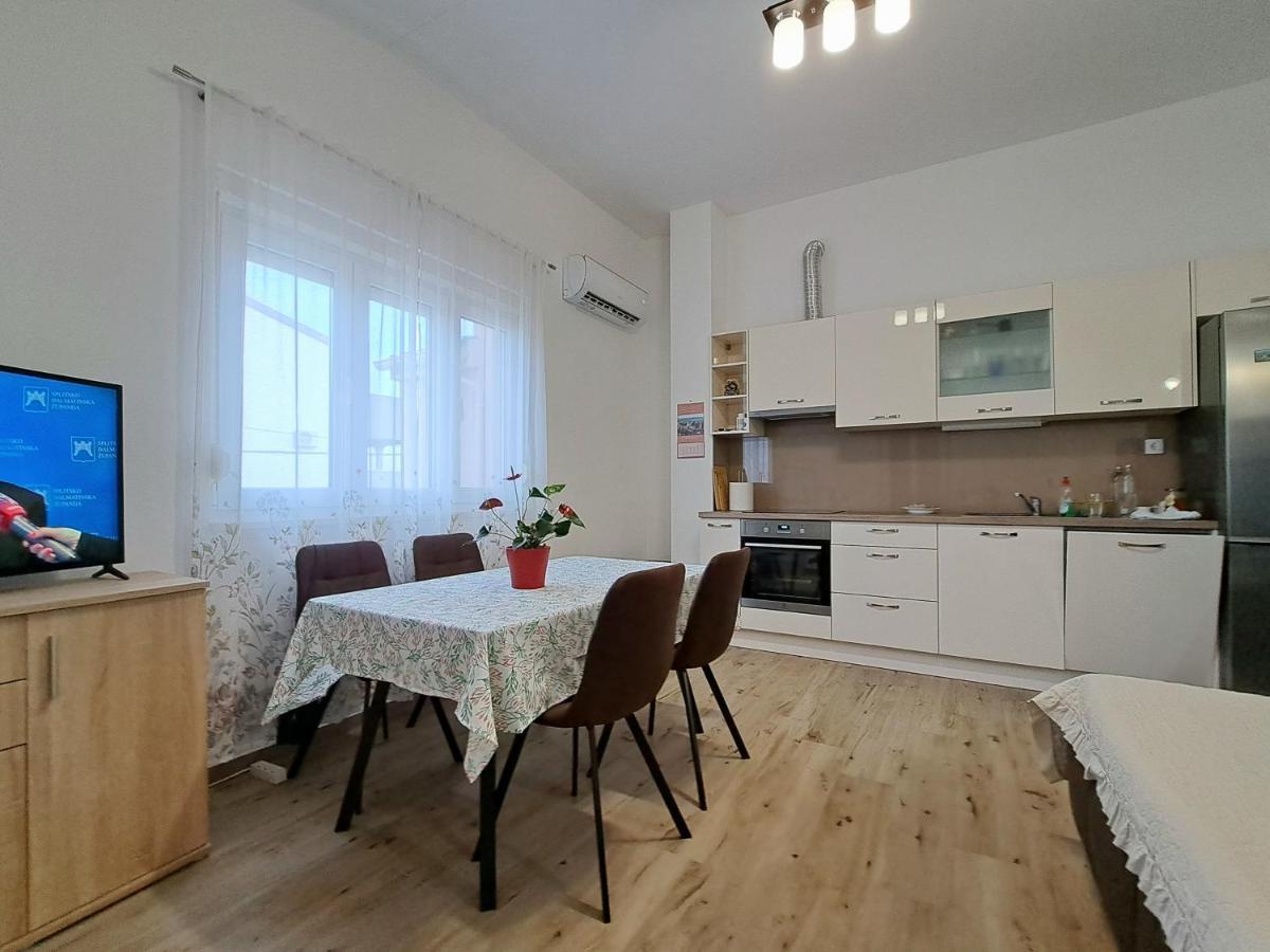 Holiday Apartman Apartment
